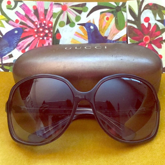 Gucci Oversized Square Sunglasses - Picture 2 of 3